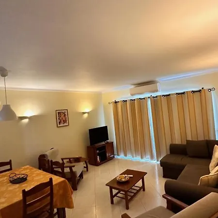 Marachique - T2 Com Piscina Алвор
