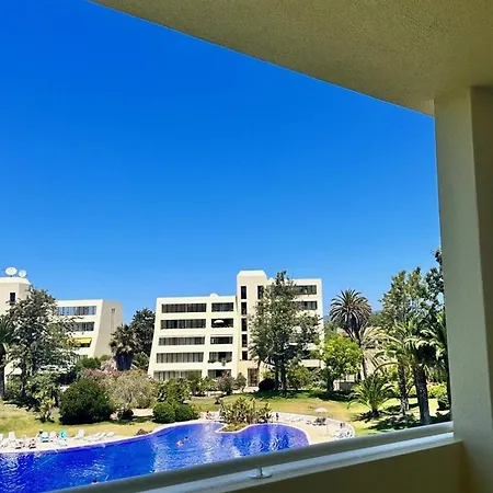 Marachique - T2 Com Piscina 公寓
